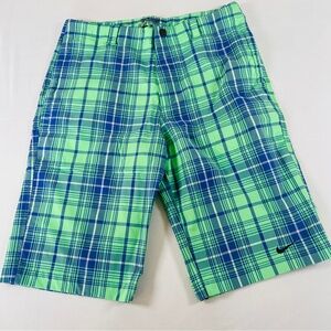 Nike Golf Tour Performance Kids Youth  Blue and Green Plaid Shorts Size Large